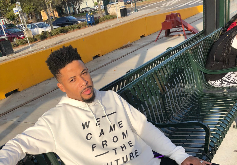 Refuuj on SoundBetter
