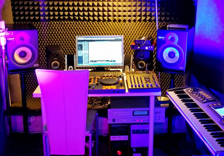 Studio nagrań "11" Łódź on SoundBetter