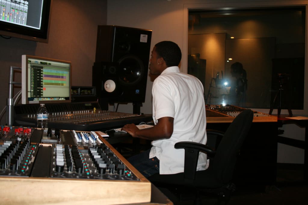 Online Mixing Studio - Professional Mixing&Mastering - Emeryville |  SoundBetter