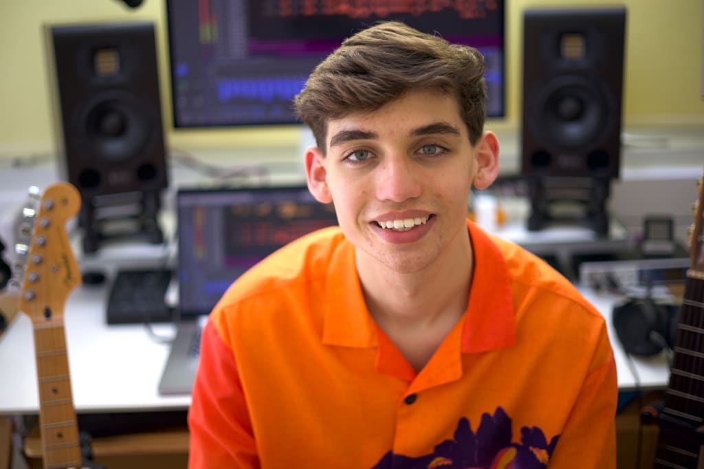 Samuel Procell Sam Gracie Tillbrook - Versatile Producer, Musician - London | SoundBetter