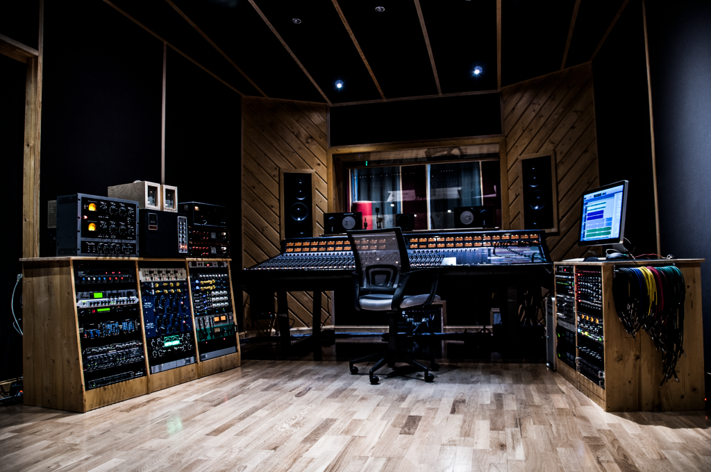 HAL5 Studio - Music Recording/Mixing Studio - Amsterdam | SoundBetter