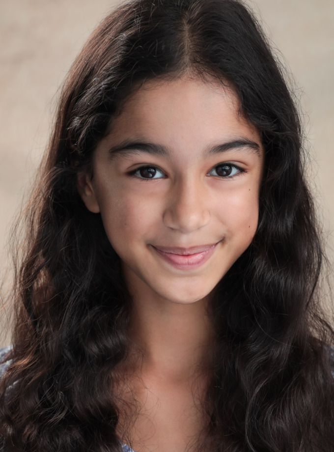 Avleen S | Child model | Source Models model agency | 271239