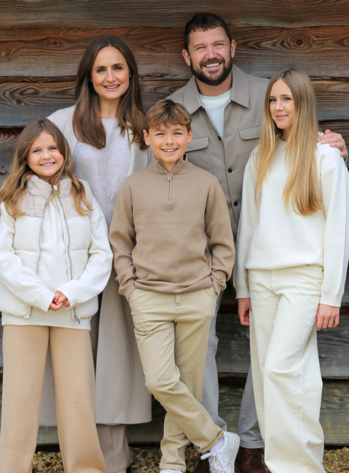 Model families | Families for advertising and commercial work.