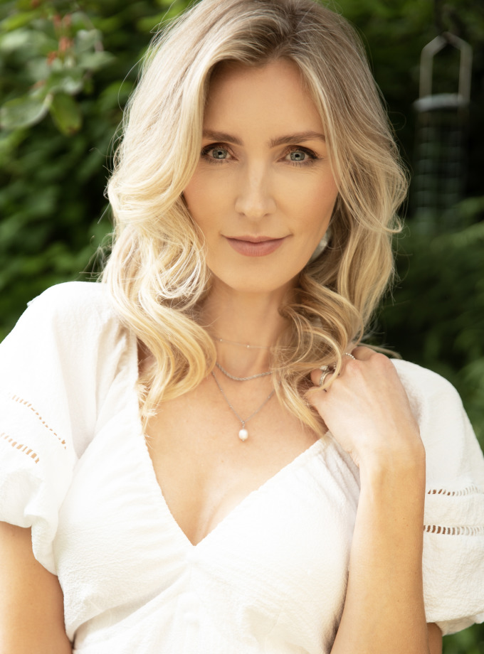 Kim R | Female model | Source Models model agency | 227196