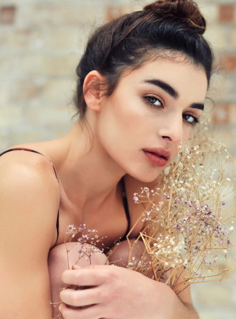 Yahmina K | Female model | Source Models model agency | 229305