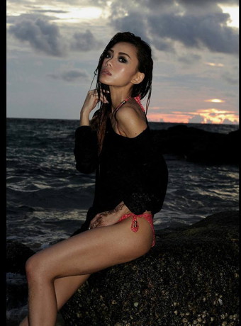 Yennis C | Female model | Source Models model agency | 213222