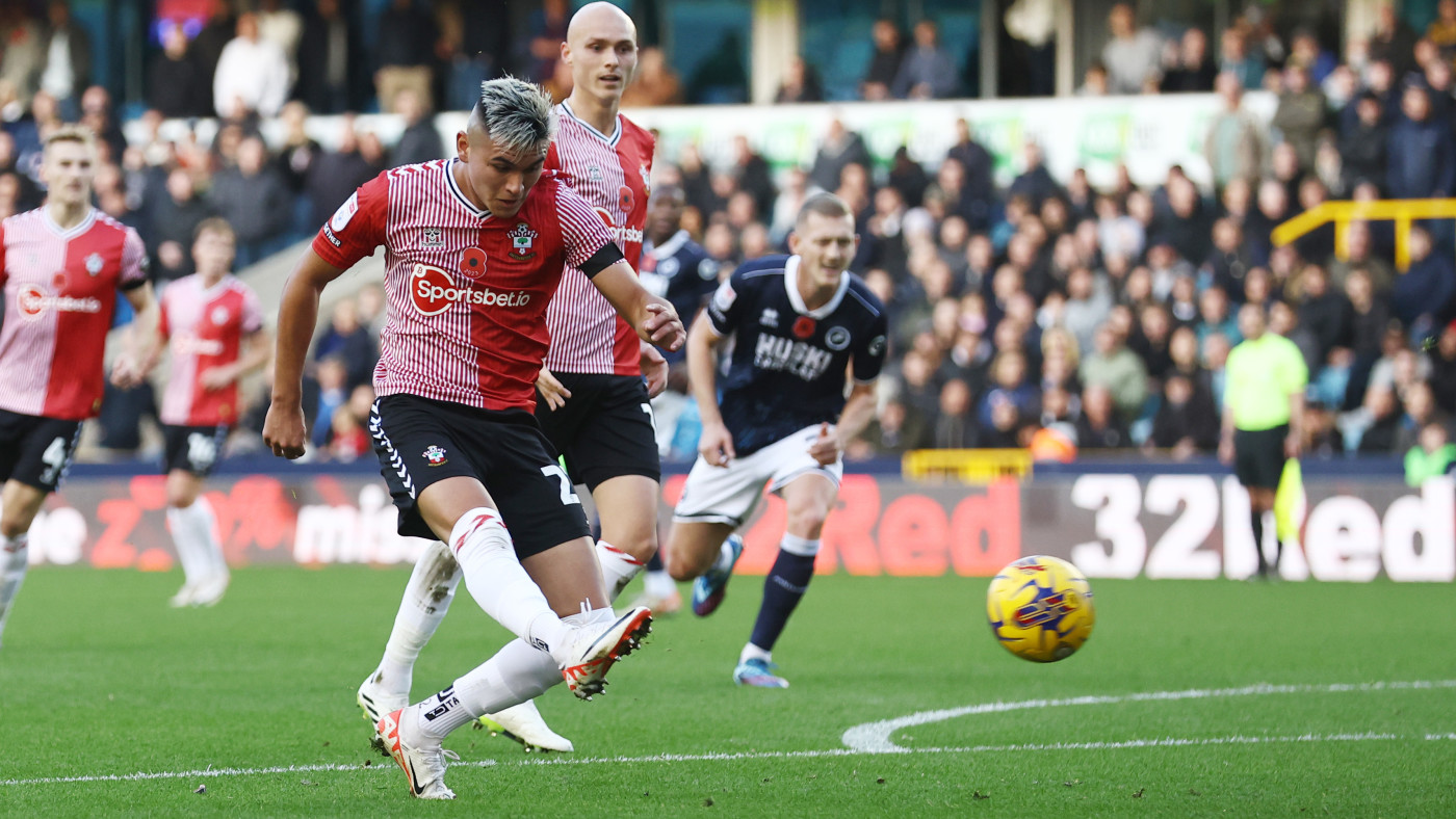 Gallery: Millwall 0-1 Saints, Gallery