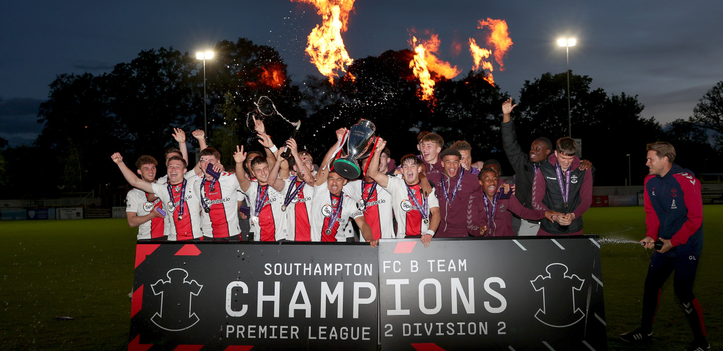 módulo Querido Fundir Saints B team lift PL2 Division 2 title | Article | Southampton FC Official  Site