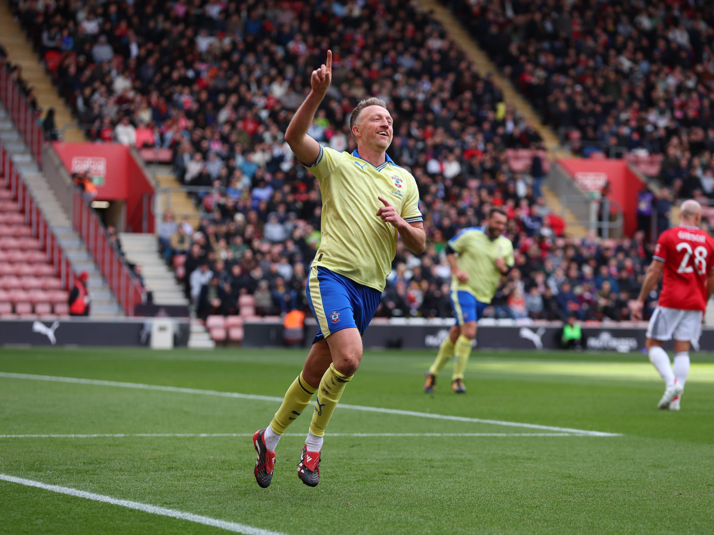 SM20260328SFC_Man_U15180002_vnr3mx