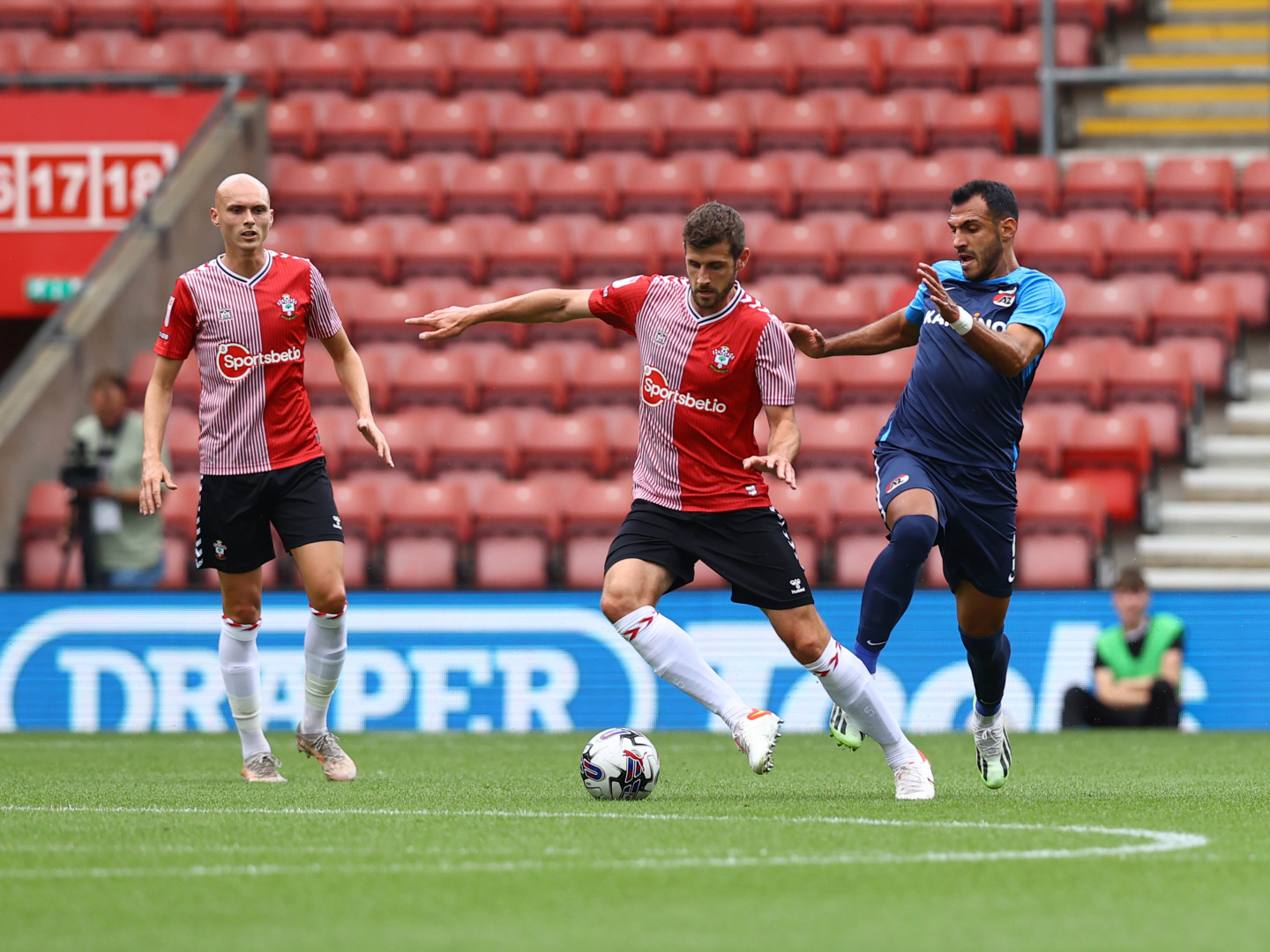 2023-24/Matchdays/20230729 Southampton vs AZ Alkmaar Pre Season Friendly/IMG_8445_0c244b7a-323f-411f-b46c-435a2f7101e8_tesgfd