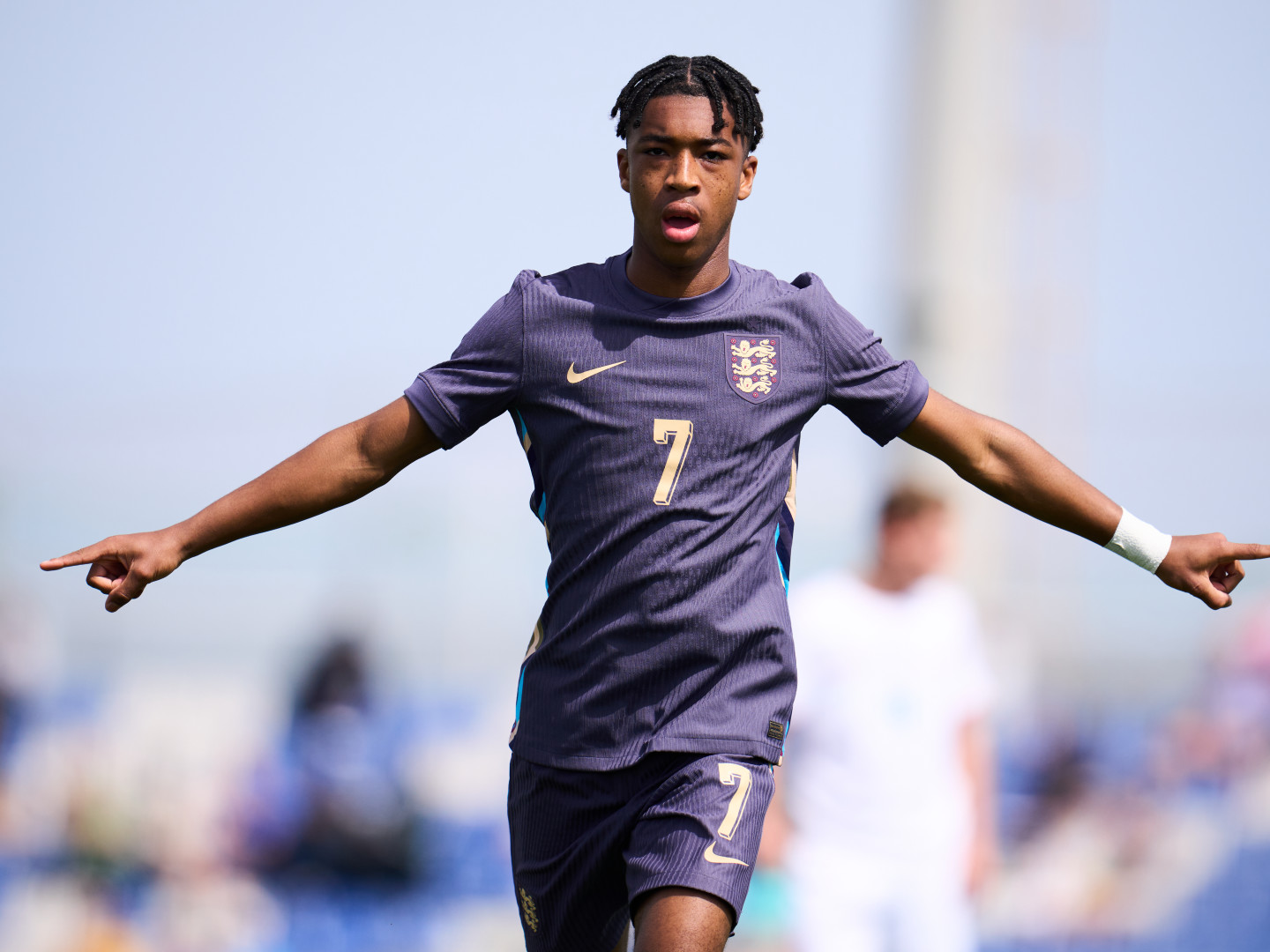 2023-24/Other/International/2099037289_kwmuvs