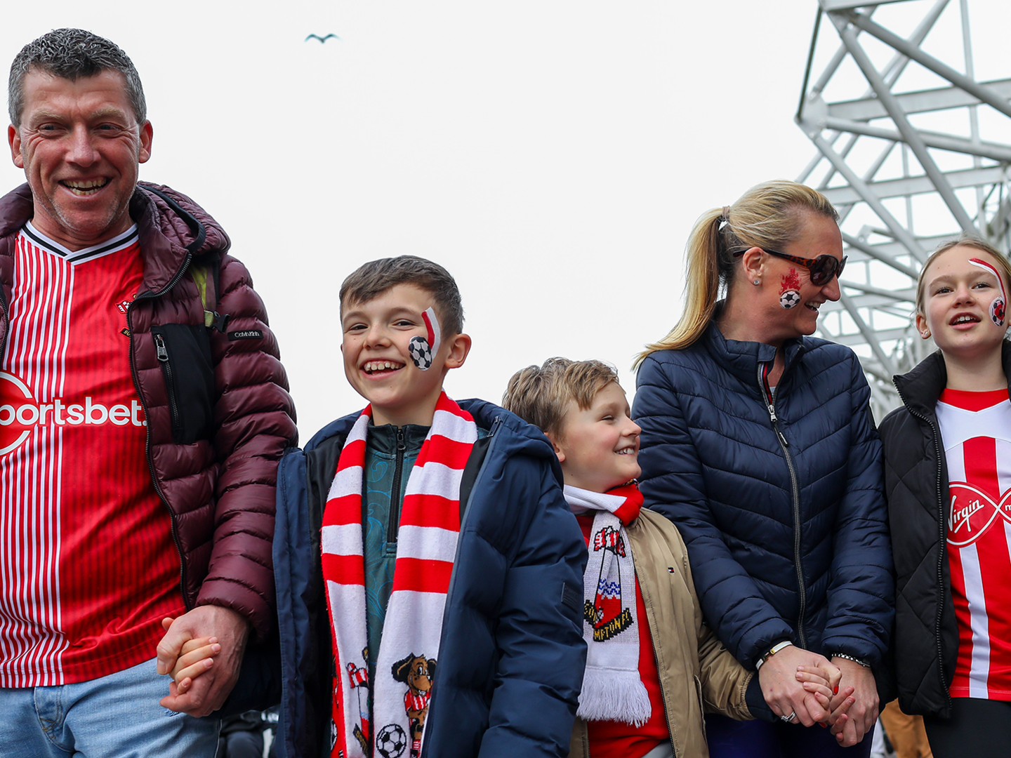 2023-24/Other/Saints_family_w51ecy