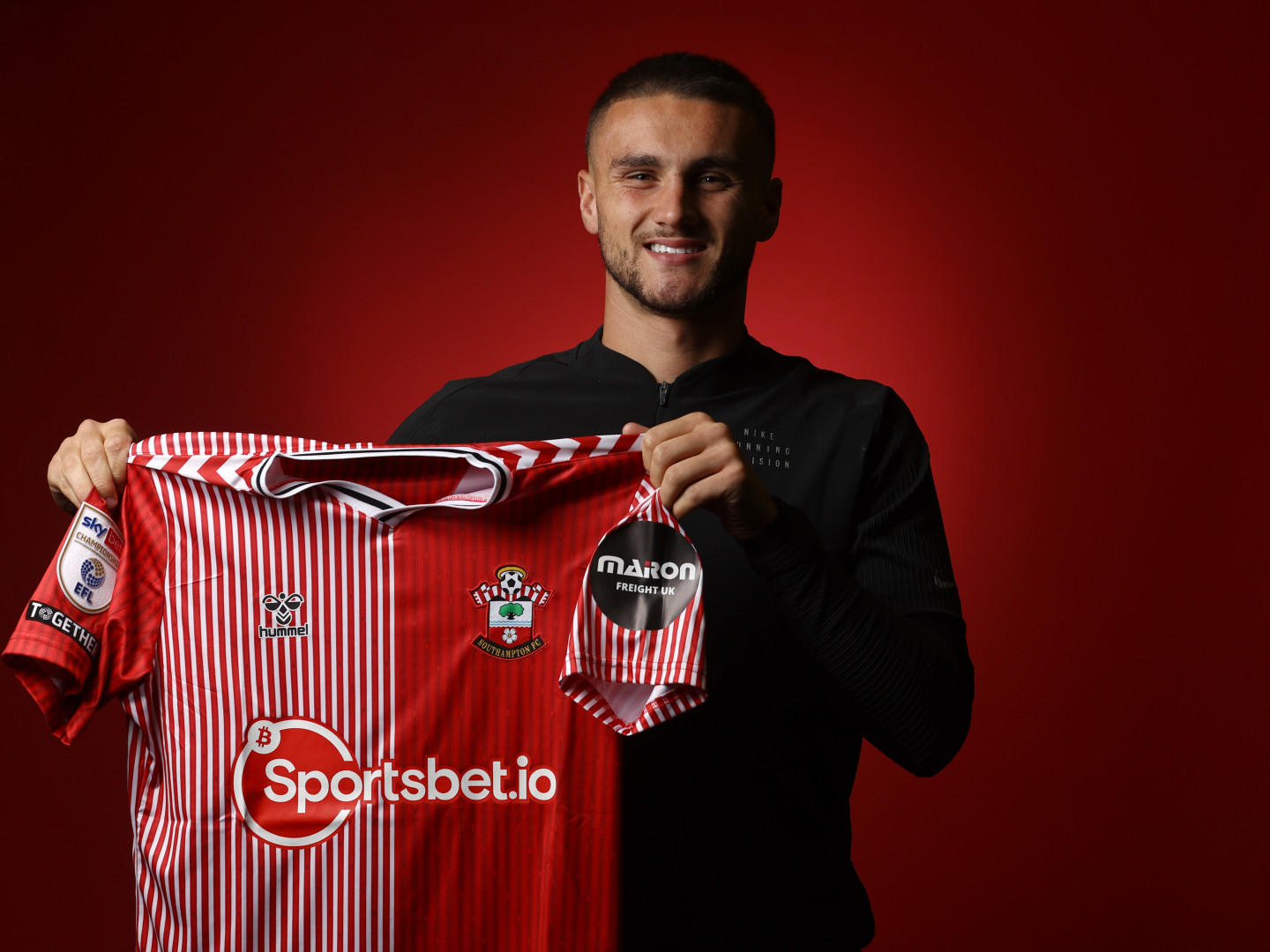 2023-24/Signings/Taylor Harwood-Bellis/20230831_THB_010_x5v2hj