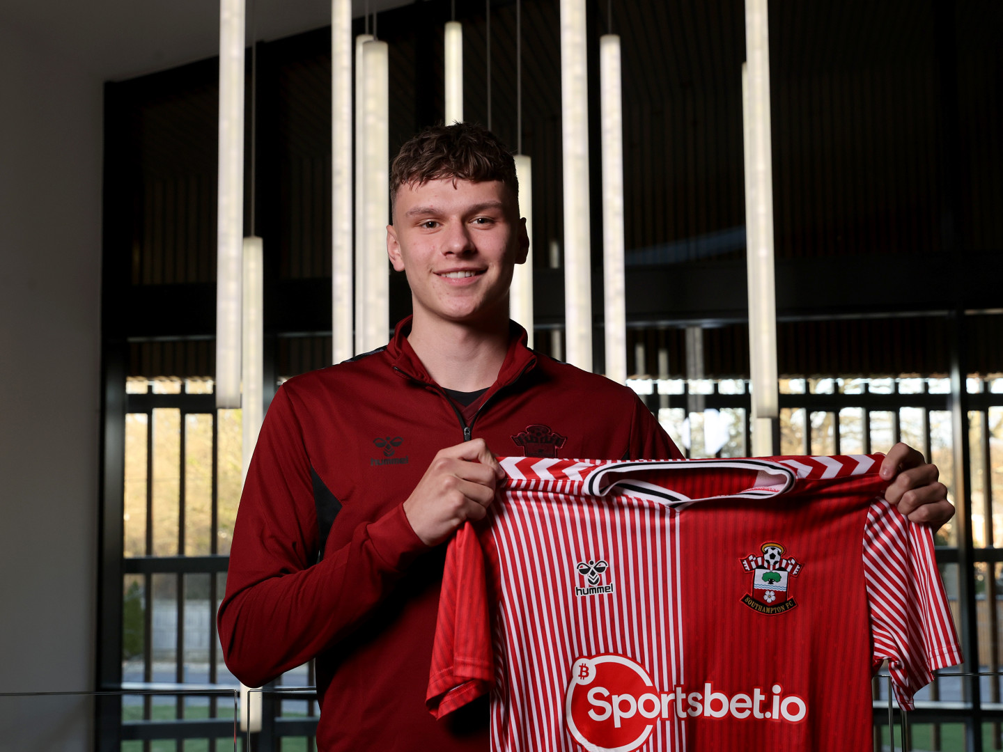 2023-24/U21s/Signings/Joe O'Brien-Whitmarsh/20230111_Joe_O_Brien-Whitmarsh_signing_009_sfkfn2