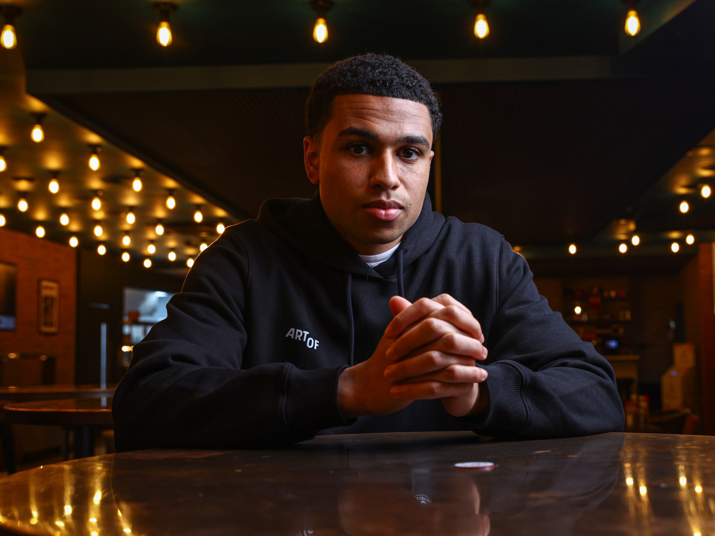 2025-26/Feature Shoots/Shea Charles/20260218_SheaCharles-04_khueou