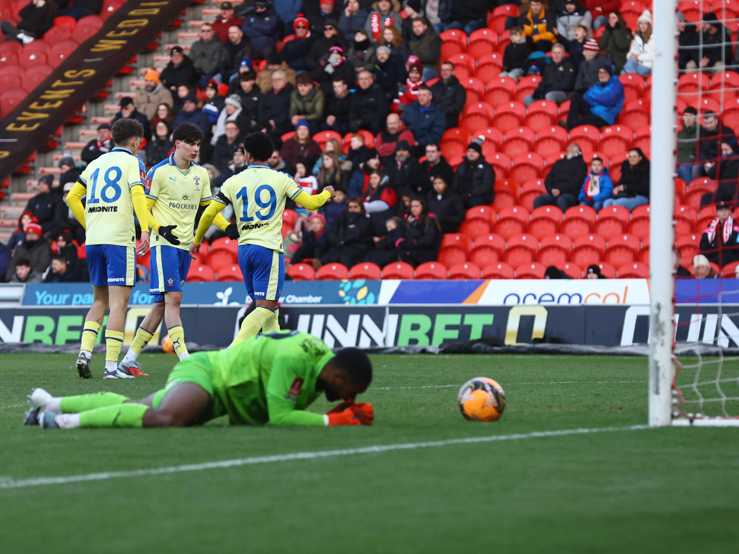 2025-26/Matchdays/20260110 Doncaster vs Southampton/MW_Doncaster_Southampton_FACup_107_ntkpqn