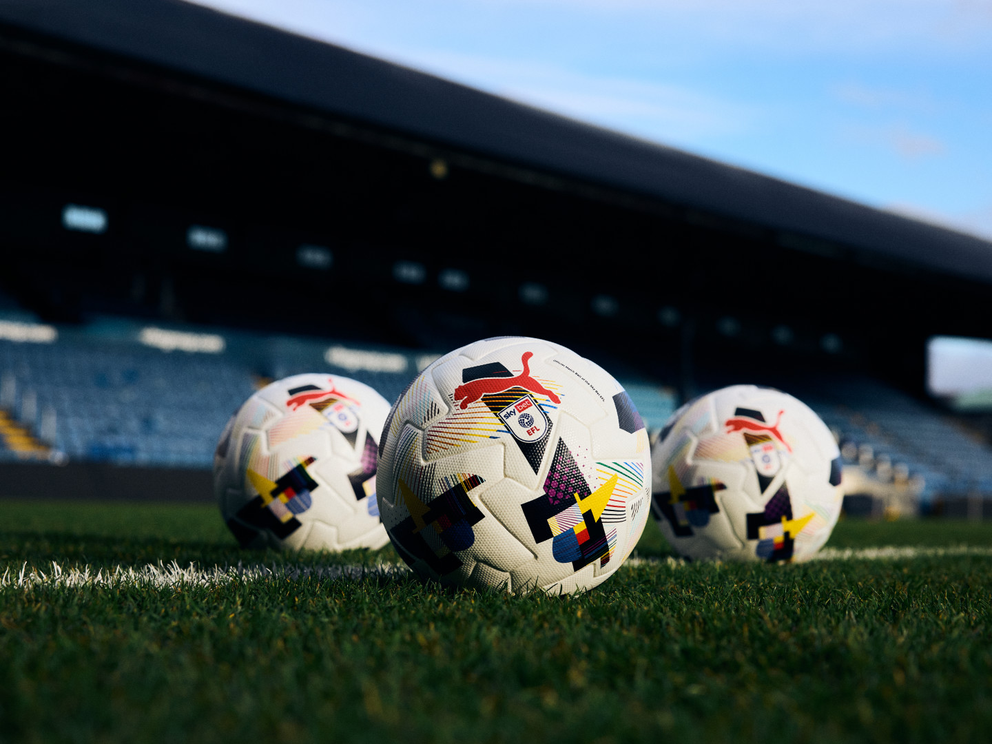 2025-26/Miscellaneous/S2526-PUMA-EFL-Rainbow-Ball-090_eocaej