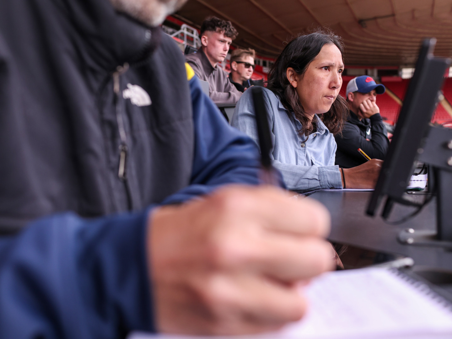 2025-26/Partnerships/Starling/CM_girls_coaching_starling_bank_southampton_fc_075_w6qejy