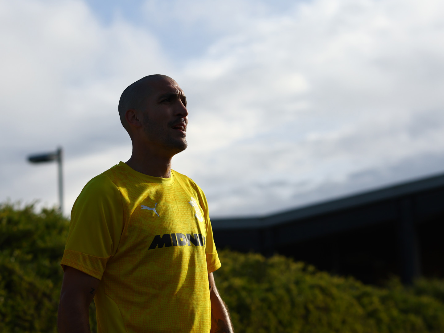 2025-26/Signings/Oriol Romeu/20251104_Oriol_Romeu_052_nowx98