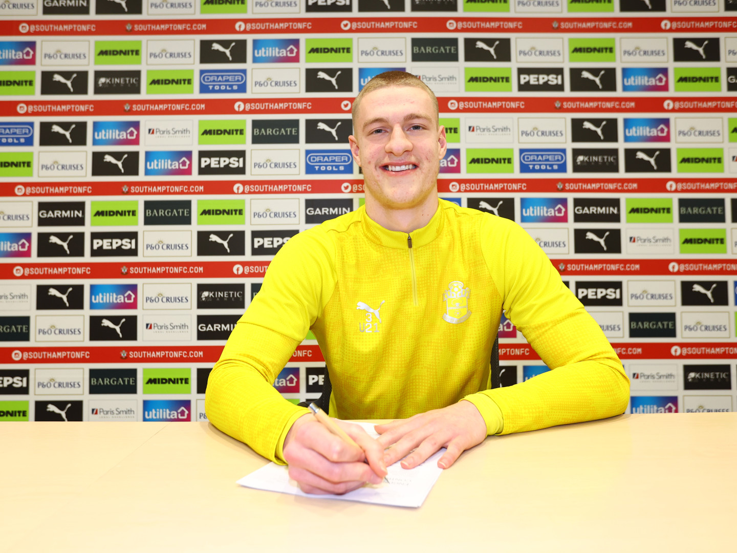 2025-26/U21s/Signings/Max Fry NEW CONTRACT/20260310_MaxFry_012_bjilqm