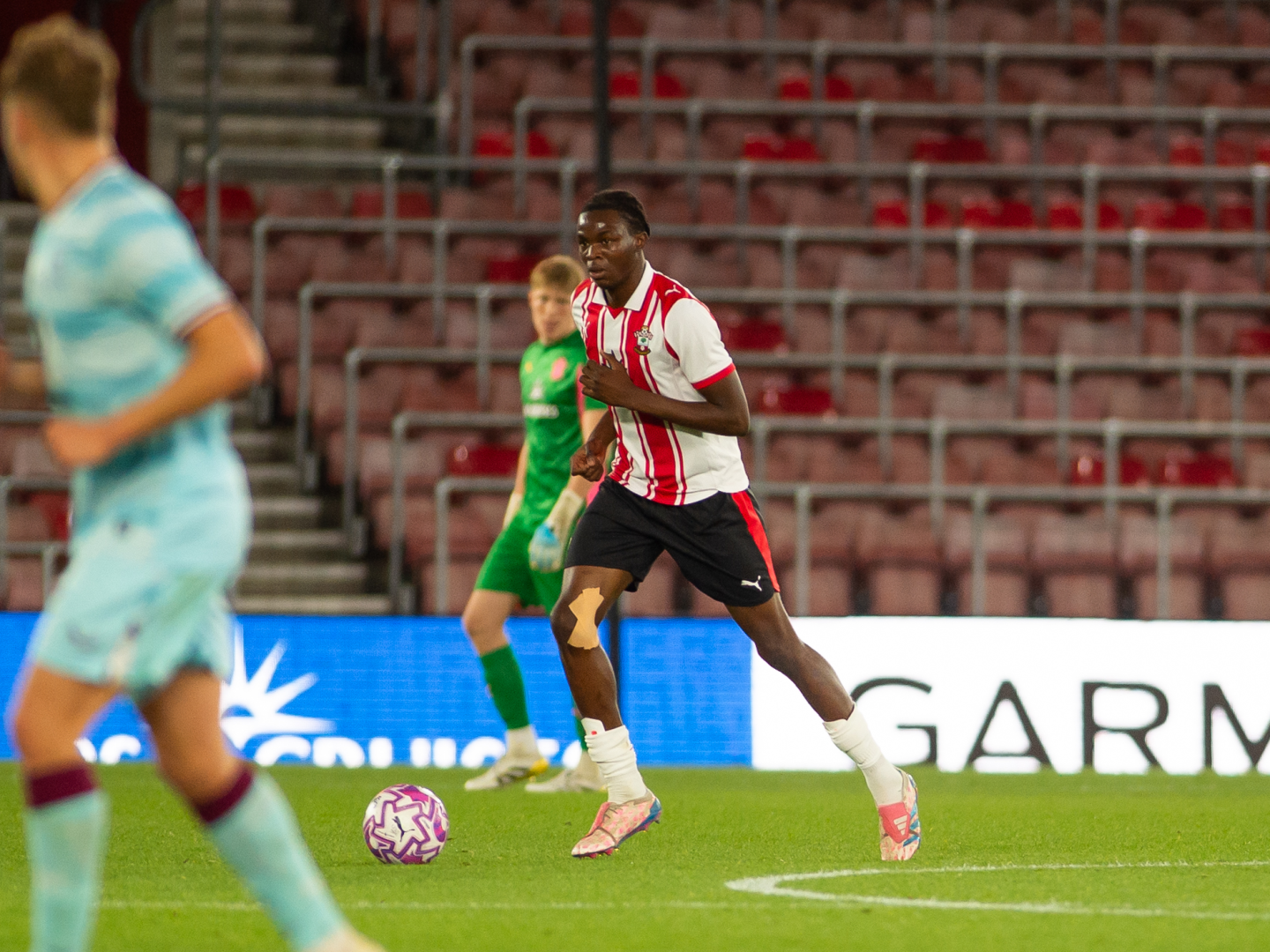 2026-27/Miscellaneous/20250919_SouthamptonU21_BurnleyU21_005_enww0w