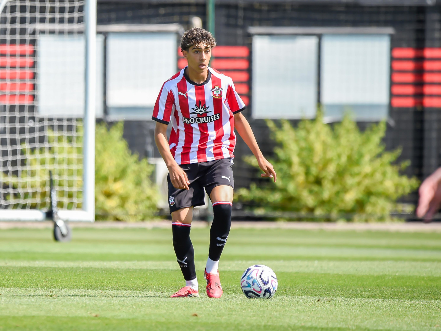 2026-27/U18s/Matchdays/20260815 Southampton U18 vs Brentford U18/20260815_U18_Southampton_Brentford_048_oyf0oq