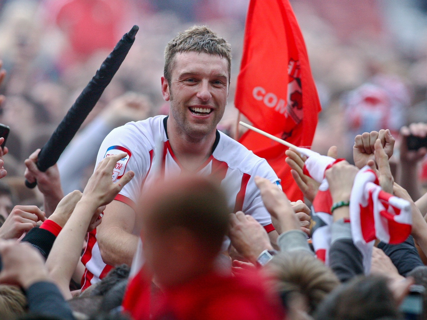 Archive/Lambert_Promotion_3_awdl4m