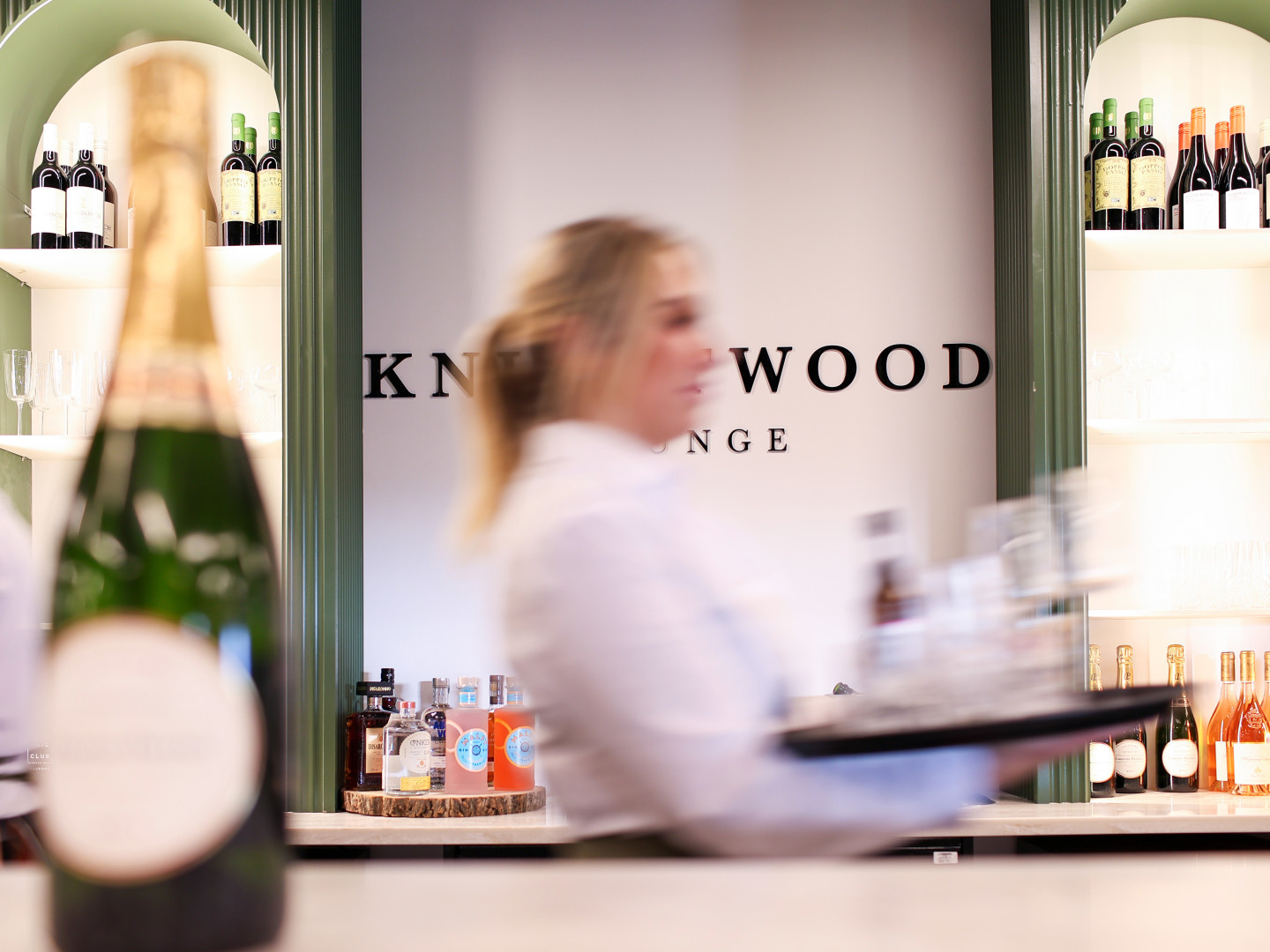 CE UAT/CM_knightwood_lounge_071_1_alouvf