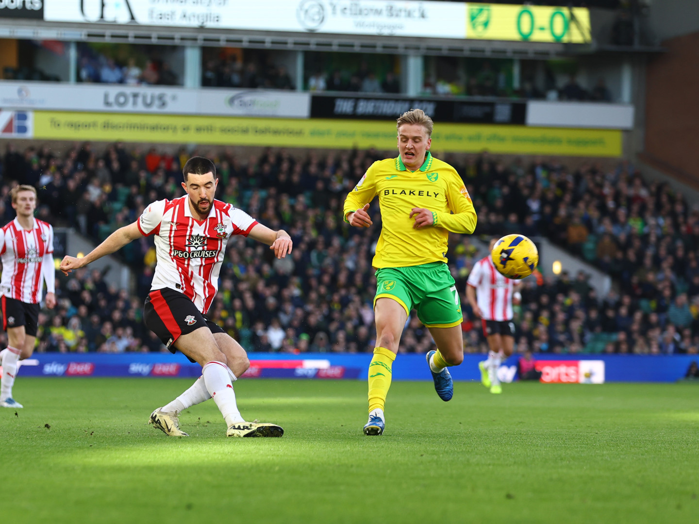 Live Matchday Images/2025-26/20251213 Norwich City vs Southampton/106A3422_XvwJFR3m_20251213010501_lsbsje