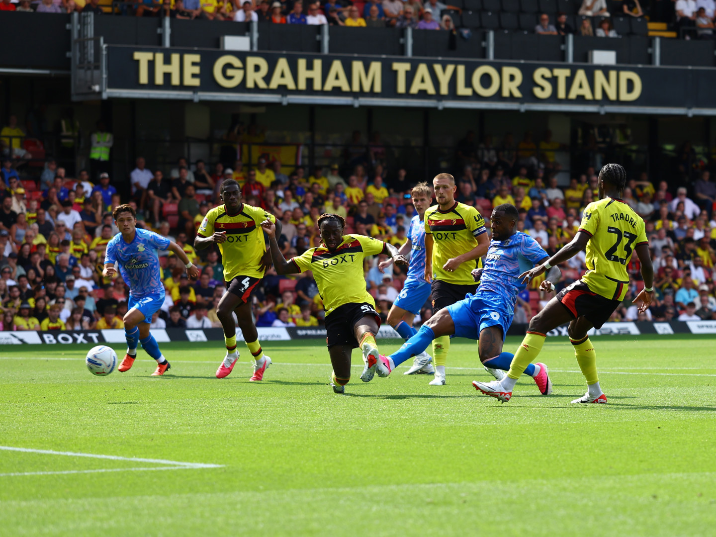 Live Matchday Images/2026-27/20260816 Watford vs Southampton/106A8183_H4ZKC6zg_20260816030325_buswoj