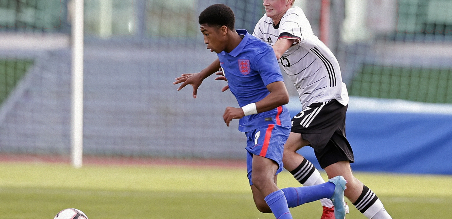 2023-24/Other/International/20221202_Sam_Amo-Ameyaw_England_U16_uug8fy