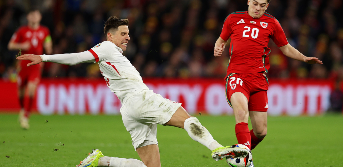 2023-24/Other/International/Jan_Bednarek_Poland_Wales_rkfvyu
