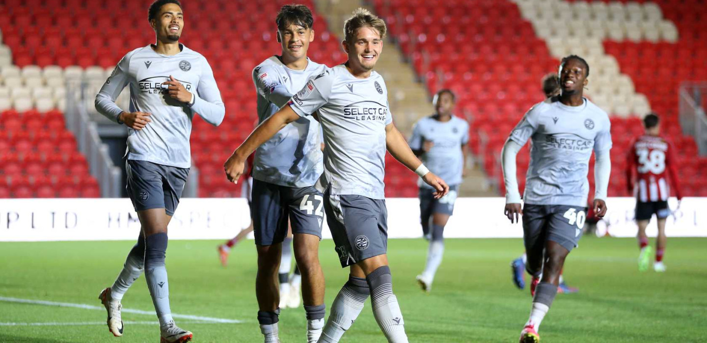 2023-24/Other/Loan Watch/JasonPix_Exeter_Reading_418_mfy4mn