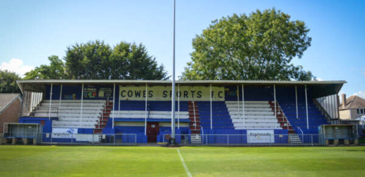 2023-24/Other/Stadiums/U21s/Cowes_Sports_FC_Westwood_Park_Day_ocpsu9