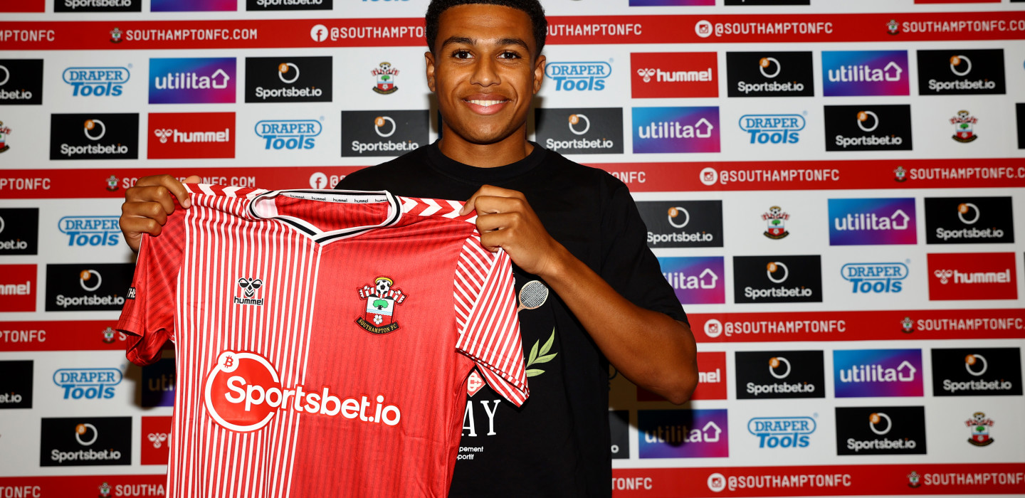 Shea Charles is a Saint | Southampton FC Official Site