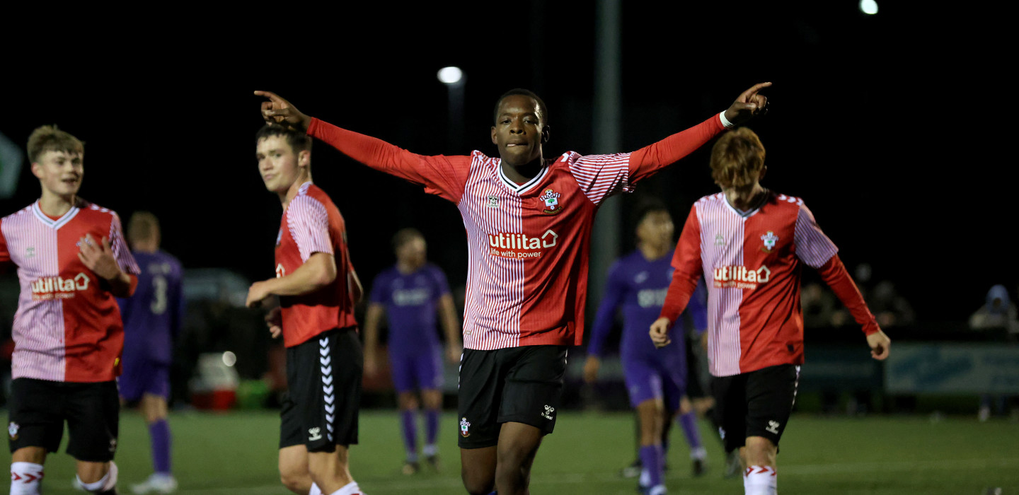 2023-24/U21s/Matchdays/20231114 AFC Stoneham vs Southampton/20231114_Stoneham_Southampton_044_iimcdy