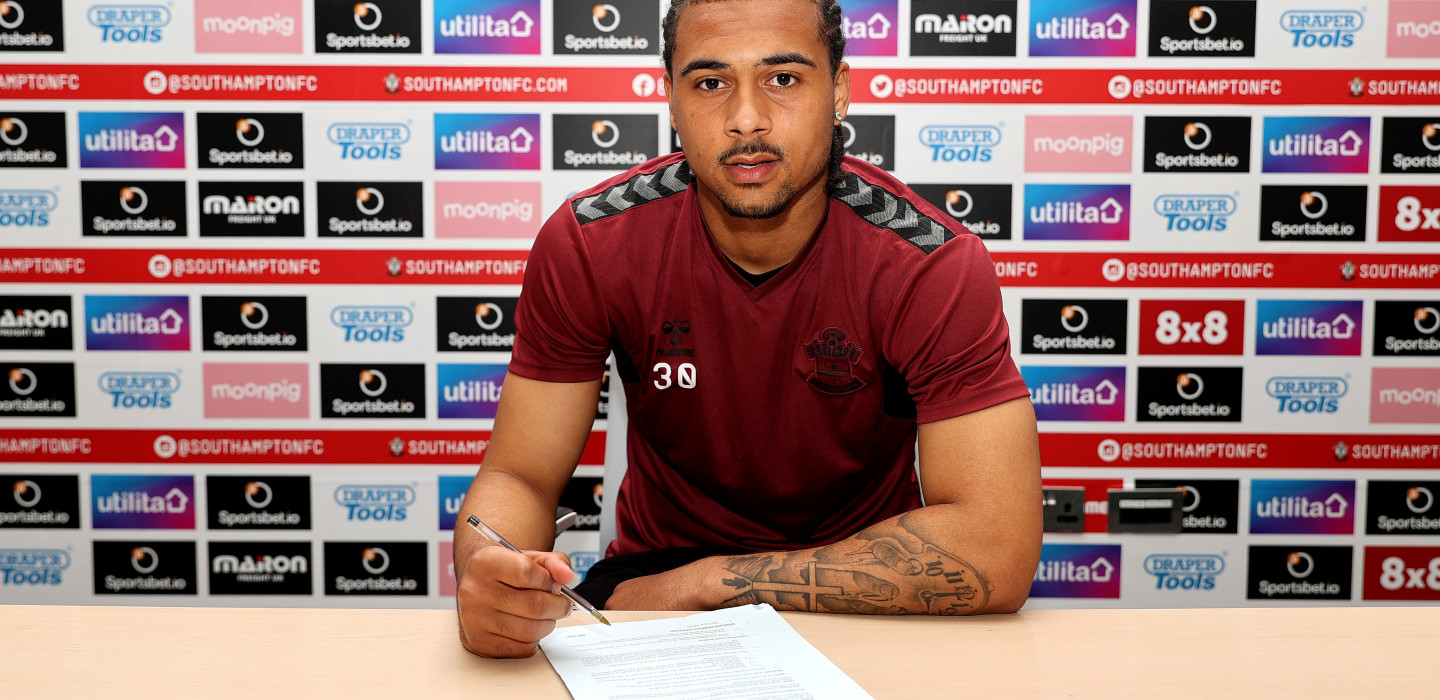 2023-24/U21s/Signings/Nico Lawrence/20240416_Nico_Lawrence_002_yk5sjk