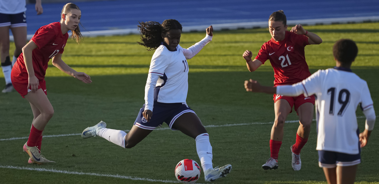 2024-25/Women's Team/International/4GK02783_mgo3xp