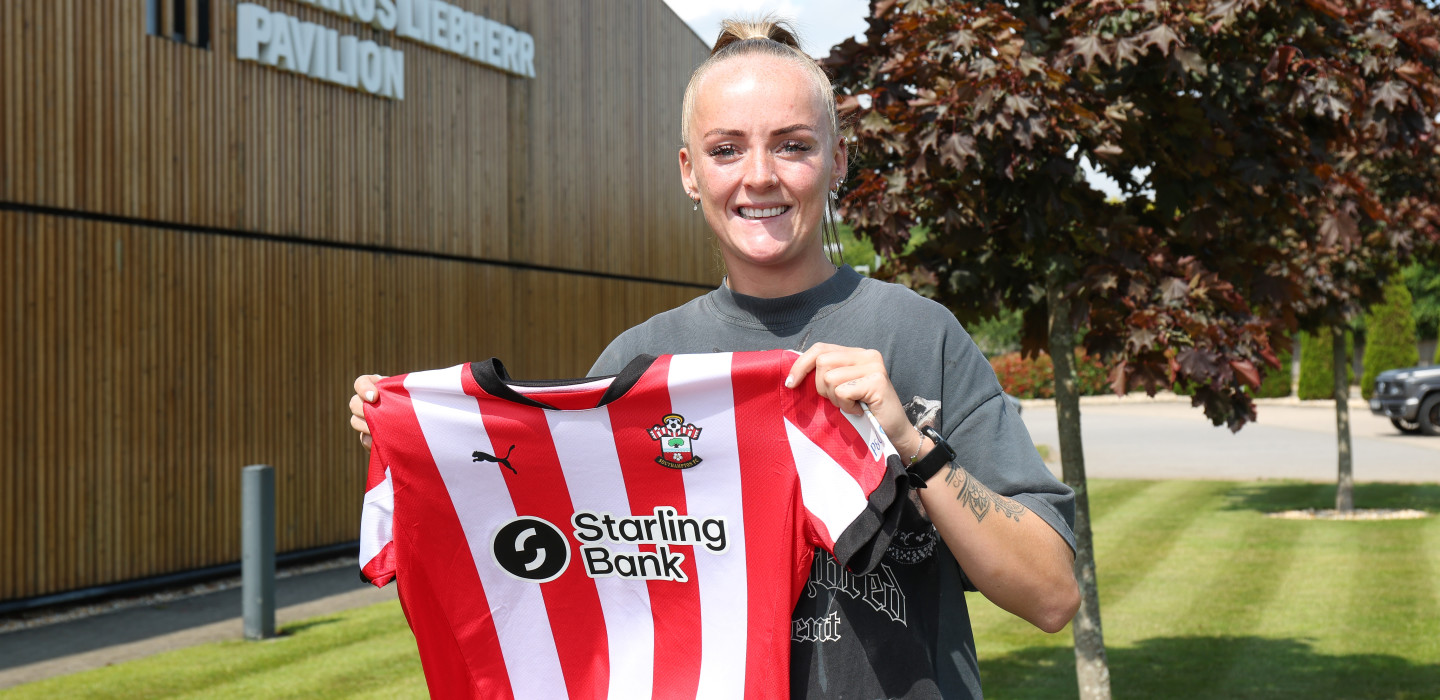 2024-25/Women's Team/Signings/Chloe Peplow/Chloe_Peplow0070A_rmmttl