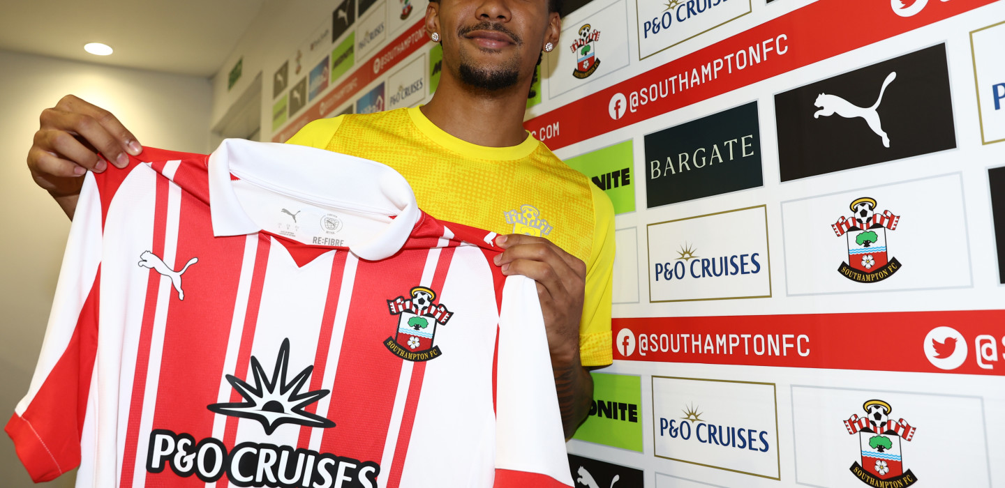 2025-26/Signings/Damion Downs/20250708_Damion_Downs_032_dp7fnm