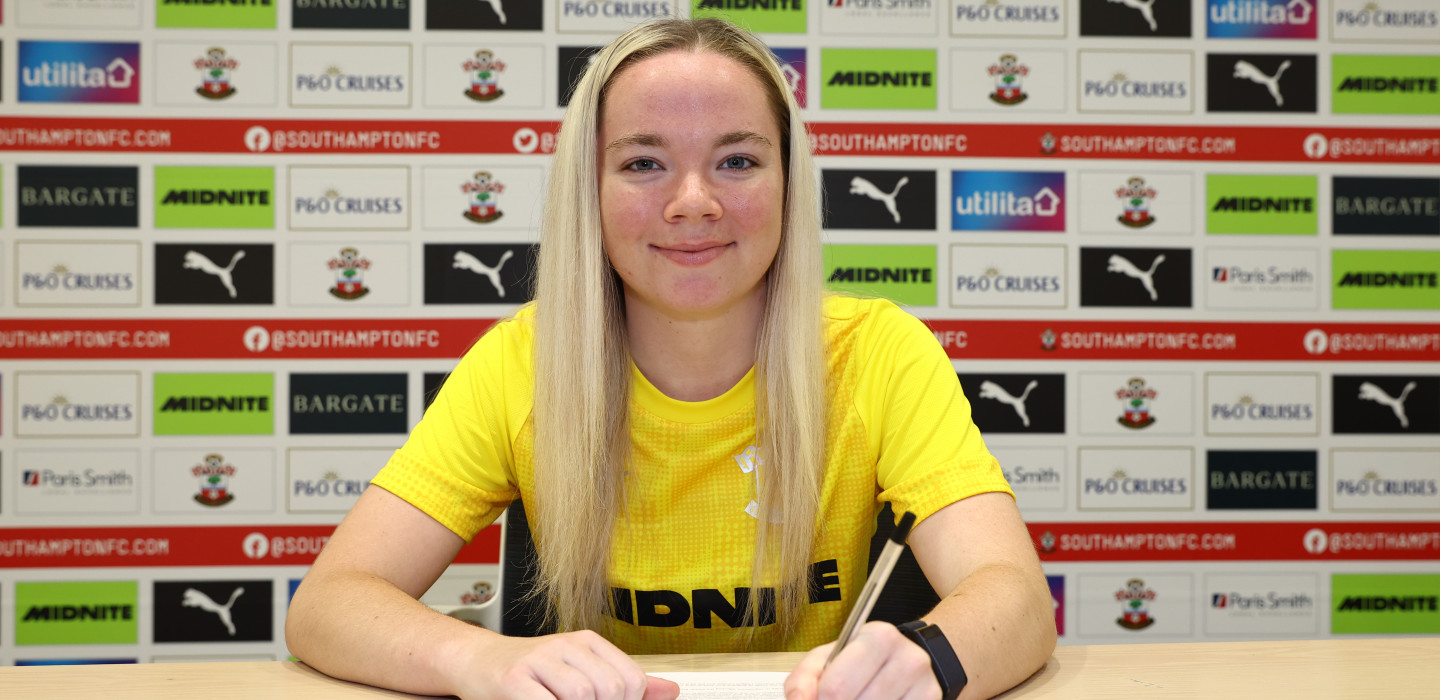 2025-26/Women's Team/Signings/Abbie Ferguson/20250717_AbbieFerguson_001_nee1hy