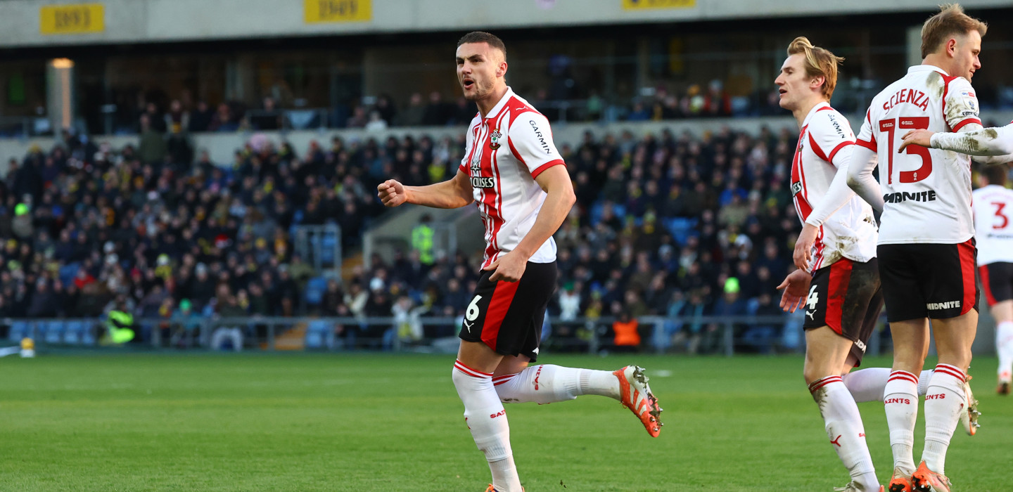 Live Matchday Images/2025-26/20251226 Oxford United vs Southampton/106A2892_RFY0T7Lz_20251226033704_acnnbz