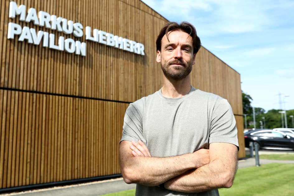 Simon Parker's first interview as Women's Head Coach | Southampton FC ...