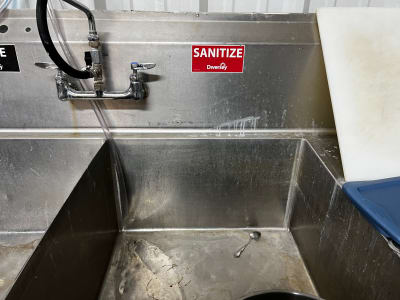 sanitizer for 3 compartment sink