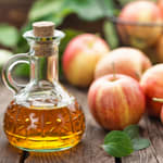 apple cider vinegar with apples