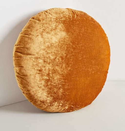Round Lush Velvet Pillows (Golden Oak)