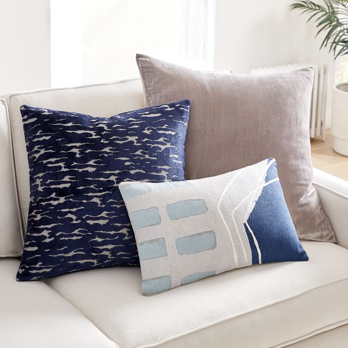 Velvet Patterned Pillow Cover Set 1