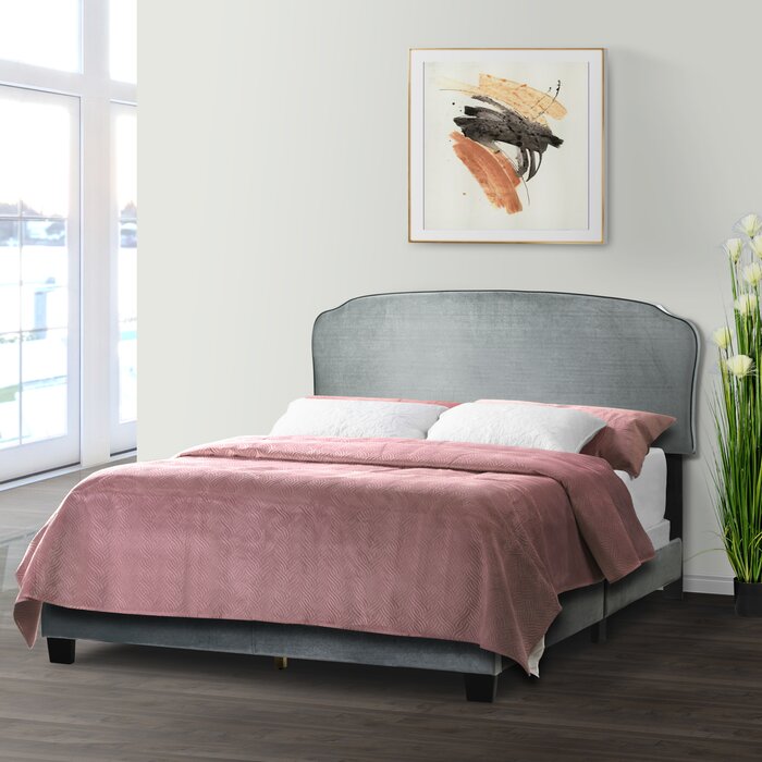 Portledge Upholstered Standard BedQueen