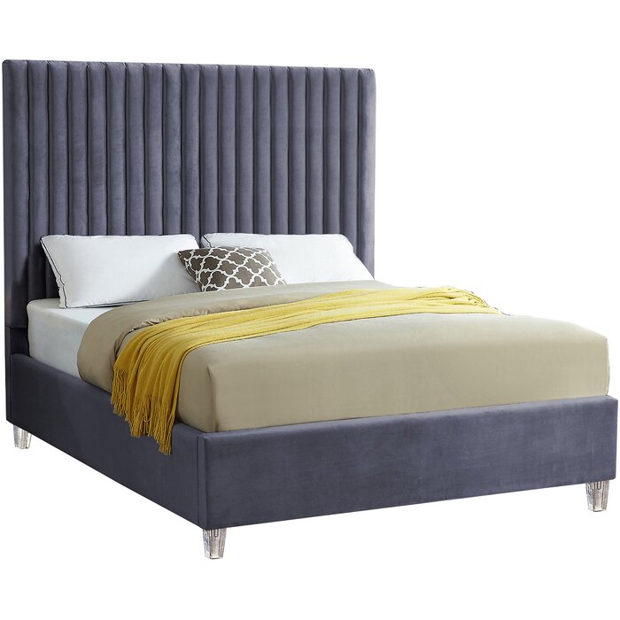 Fuiloro Upholstered Tufted Low Profile Platform BedKing