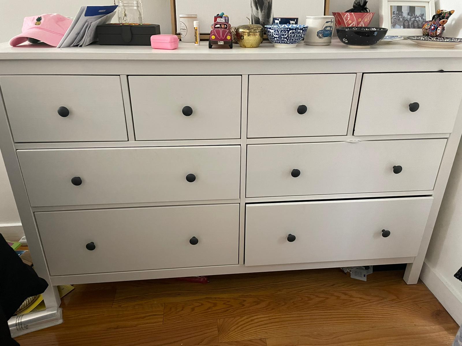 Customer Dresser